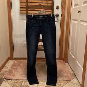 DL1961, size 28, never worn